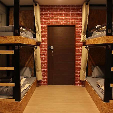 Fellow Hostel Chiang Mai Luaran gambar